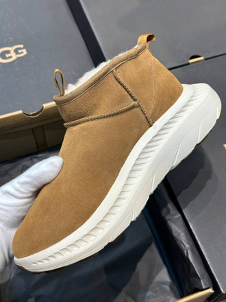 Ботинки UGG