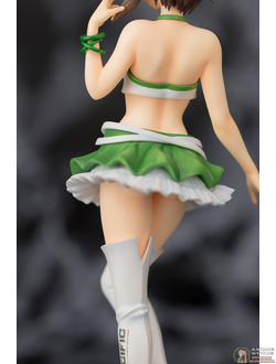 Фигурка 1/8 Махо Нисидзуми (Nishizumi Maho Pacific Racing Team Ver.)