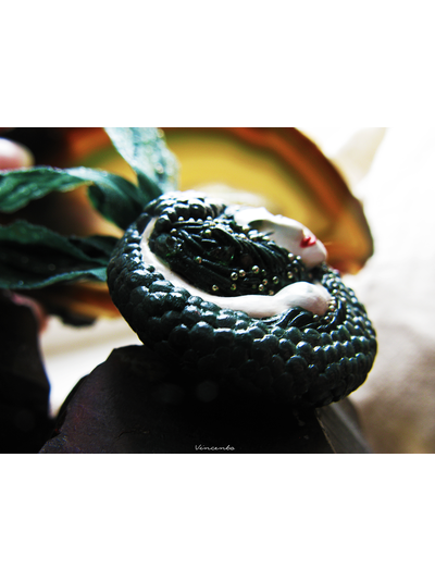 Авторская брошь с русалкой - "Спящая русалочка" из термоглины с микробисером и шёлком