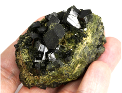 Эпидот, сросток кристаллов, Перу (55*42*32 мм, 101 г) №35868