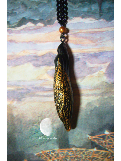 &quot;Царица Ночи&quot; - необычный кулон-капля в чёрно-золотой цветовой гамме