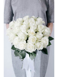 Букет "Утренняя роса" из 25 белых роз