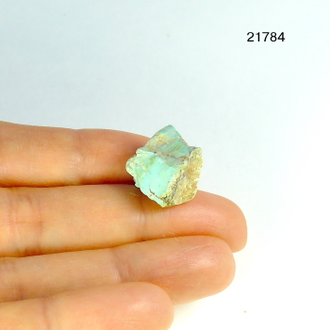 Бирюза натуральная (необработанная) Казахстан арт.21784: 3,2г - 14*12*12мм