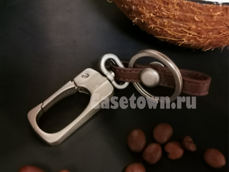 Коричневый чехол на ключ Ниссан Жук, Кашкай, Ноут (Металл/кожа)