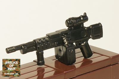 Ручной пулемет LSAT с оптическим прицелом