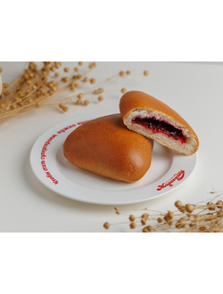 Пирожок печеный с вишней (90 г)