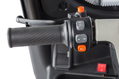 Электротрицикл Rutrike Gelbert Sarin 48V/60V 1000Вт серо-белый