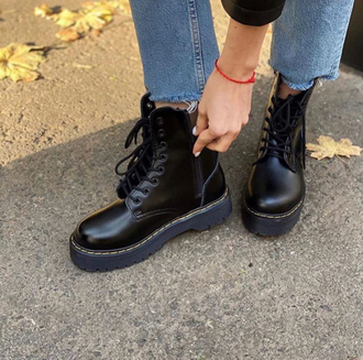 Ботинки Dr. Martens Jadon Smooth на толстой подошве черные женские