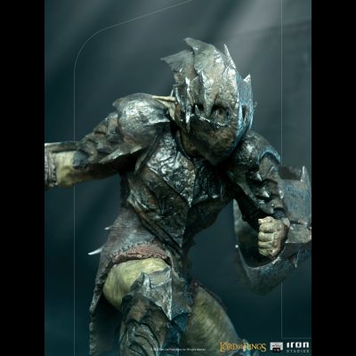 Бронированный орк ("Властелин Колец")  - Коллекционная СТАТУЯ 1/10 Armored Orc (WBLOR43021-10) - Iron Studios