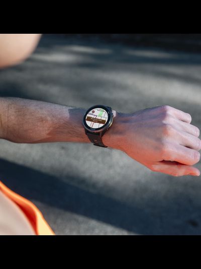 Часы Garmin Forerunner 970 Carbon Grey DLC Titanium Black / Translucent Whitestone