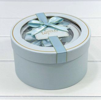 Коробка подарочная круглая с окном и бантиком (св. голубая), 21*21*11,5см