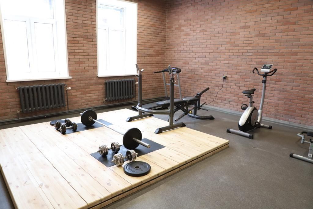 Тяжелоатлетический помост