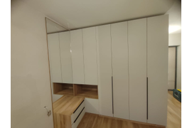 Шкаф распашной