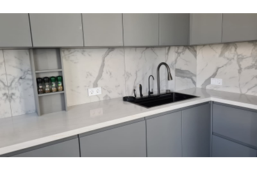 Столешница из искусственного камня на кухню