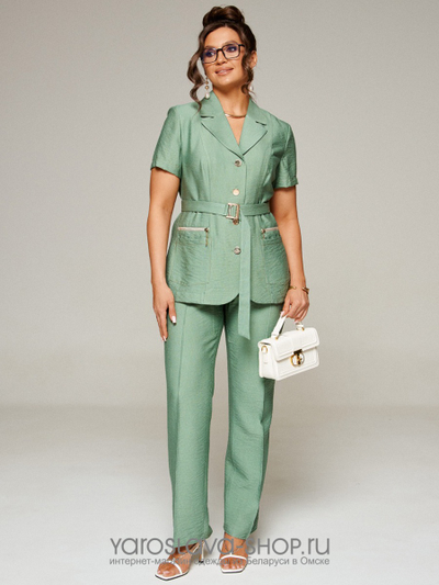Женский льняной костюм мятного цвета