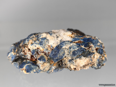 Лазулит, слюда, кварц. Россия. 63*48*24мм