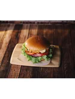 БУРГЕР  ЦЕЗАРЬ