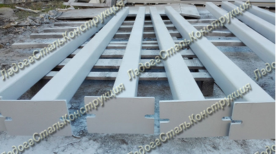 Колонны из профильной трубы