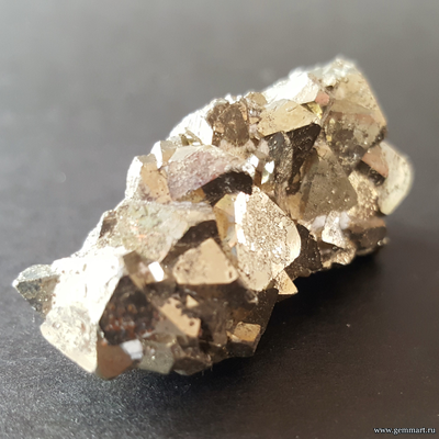 Пирит. Сросток октаэдрических кристаллов. Перу. 46*27*19 мм