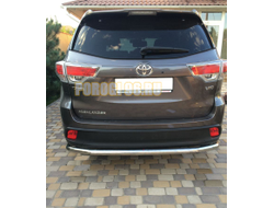 Защита заднего бампера угловая большая d60 для Toyota Highlander 2014-2017