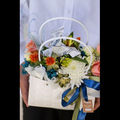 Цветочная композиция учителю / воспитателю № 859