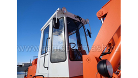 Фронтальный погрузчик ПК 33-01-00 после капремонта