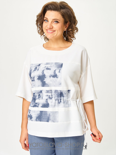 Летний брючный костюм в светлых оттенках