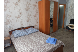 1- комн. квартира посуточно в г. кызыле, ул. Калинина, д.20