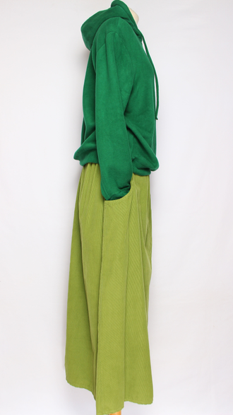 ЮБКА  вельвет " Пуговицы спереди и нашивка" яблоко до р.56