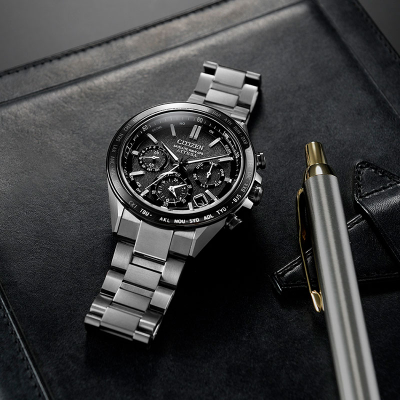 Наручные часы Citizen CC4058-67X