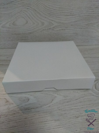 Коробка для тортов и конфет 225*225*42 мм