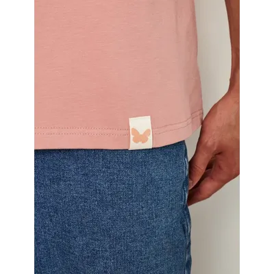 МУЖСКАЯ ФУТБОЛКА РОЗОВЫЙ "ЦВЕТОЧНЫЕ КЕДЫ"