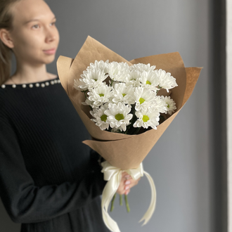 БУКЕТ ИЗ 3 РОМАШКОВЫХ ХРИЗАНТЕМ - ( АРТ 6)