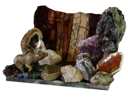 Самоцветная горка "Привет с Урала"