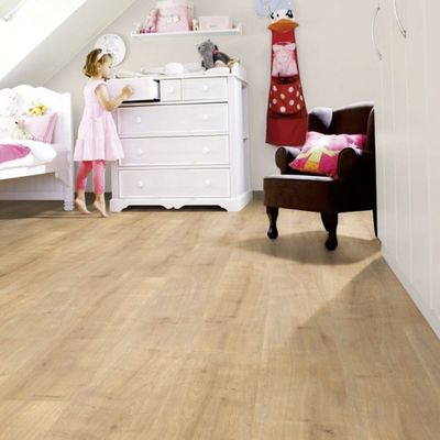 Биополы Purline Wineo 1500 wood L Canyon Oak Sand PL075C в интерьере детской комнаты