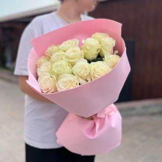 Букет из 15 белых роз Эквадор