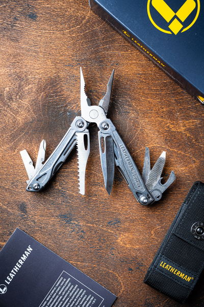 Leatherman Sidekick с чехлом