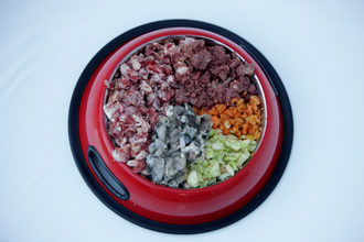 готовые натуральные обеды для собак, Вкусная миска с говядиной и рубцом