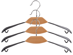 AM010 Вешалка металлическая  в виниловой оболочке