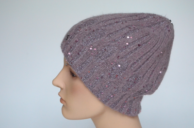 Сиреневая вязаная шапка с пайетками Vizio Италия 8064 C