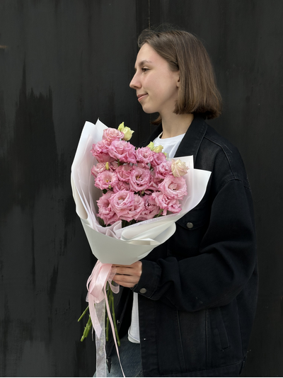 Букет эустомы розовый