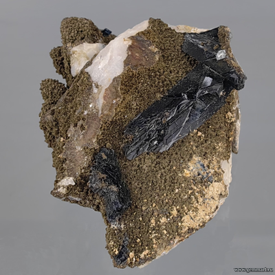 Вивианит, сидерит, молочный кварц. Светлинское (Au) месторождение. Россия. 65*35*42мм