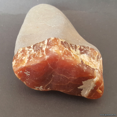 Симбирцит (Кальцит) — галтовка рекой