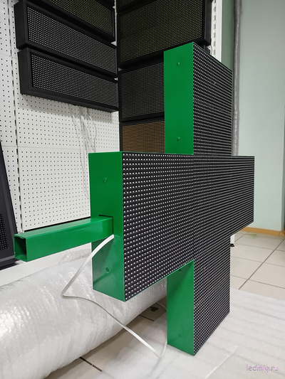 Светодиодный аптечный крест 1010*1010мм RGB Р10