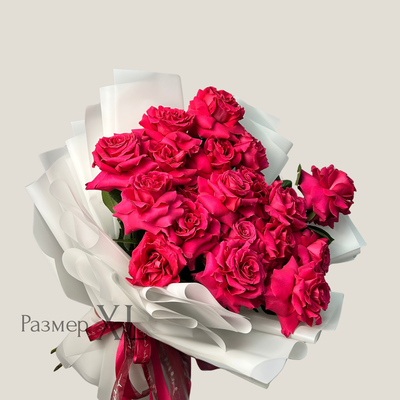 Букет Французских малиновых роз