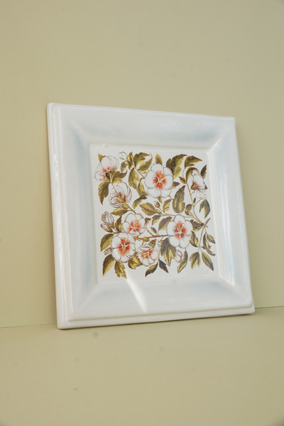 Картина в плоской раме "Лютик"