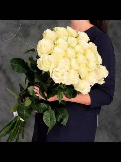 25 белых голландских роз "макси"