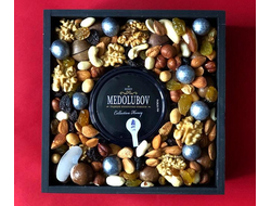 Бокс с сухофруктами и трюфелями