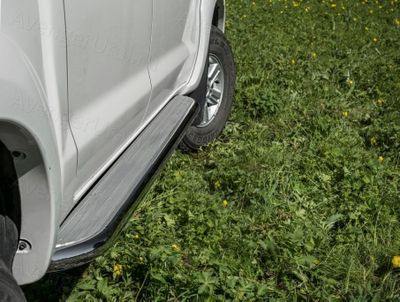 Пороги из нержавеющей стали