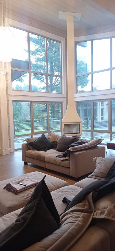 Подвесной панорамный камин VETRO